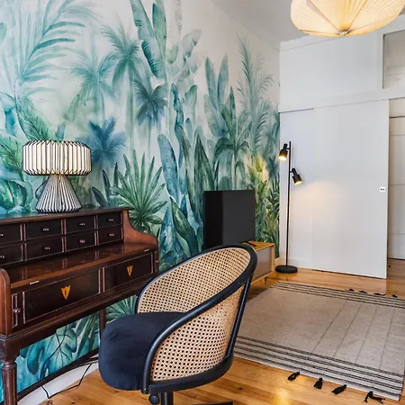 A Cozy Hideout * Lisbon