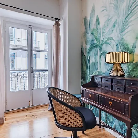 A Cozy Hideout Apartment Lisbon